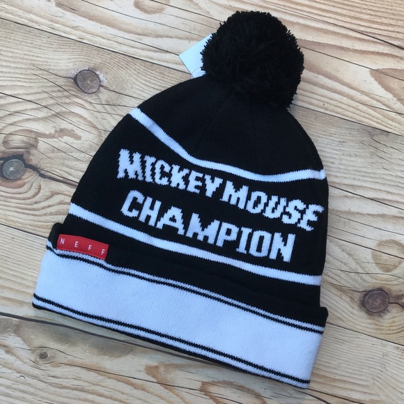 Disney by Neff Mickey Mouse Winter POM Hat - Picture 9 of 15